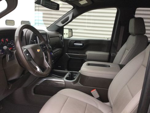 Used 2021 Chevrolet Silverado 1500 LTZ w/ LTZ Convenience Package II AWD/4WD image 8