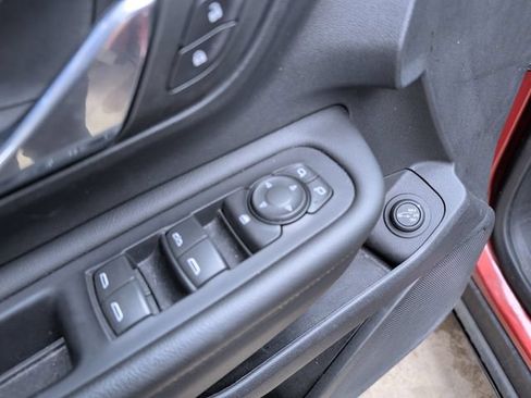 Used 2023 GMC Terrain SLE w/ Driver Convenience Package AWD/4WD image 13