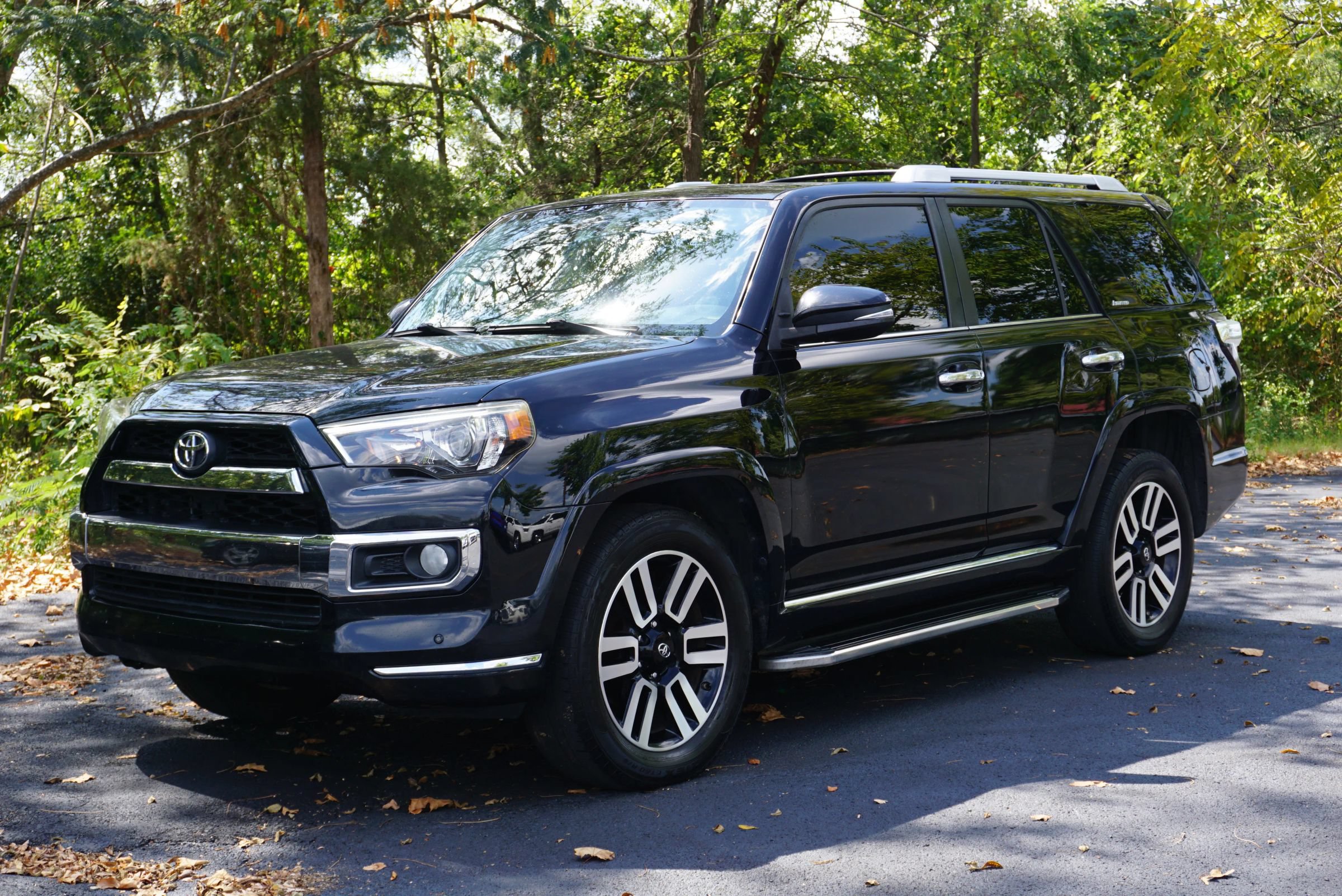 Used 2016 Toyota 4Runner Limited RWD image 1