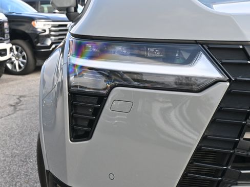 Used 2025 Lexus GX 550 w/ Accessory Package (2T) image 27