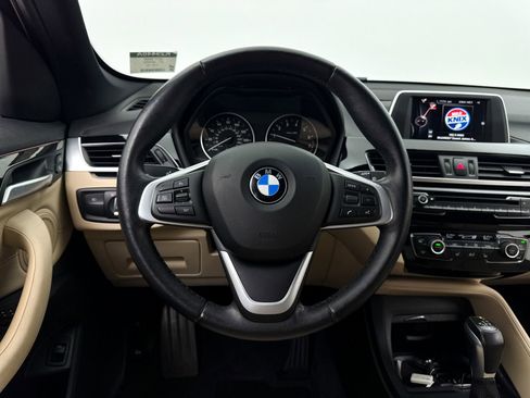 Used 2017 BMW X1 xDrive28i image 3