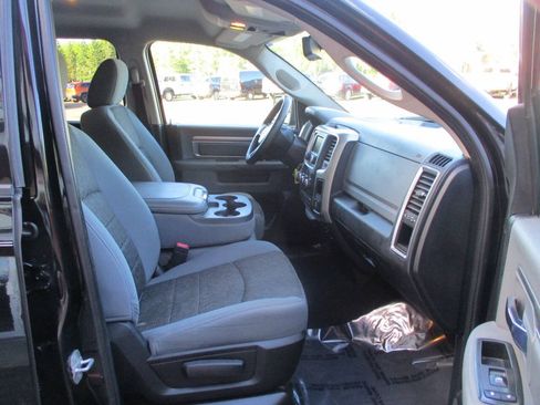 Used 2014 RAM 1500 Classic SLT w/ Protection Group AWD/4WD image 24