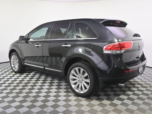 Used 2014 Lincoln MKX AWD w/ Equipment Group 102A image 3