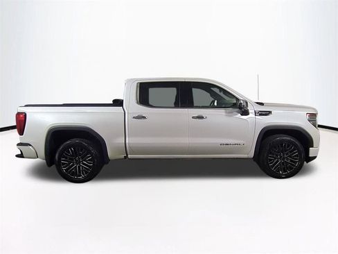 Used 2022 GMC Sierra 1500 Denali Ultimate image 4
