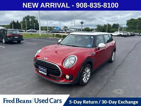 Used 2016 MINI Cooper Clubman FWD image 3