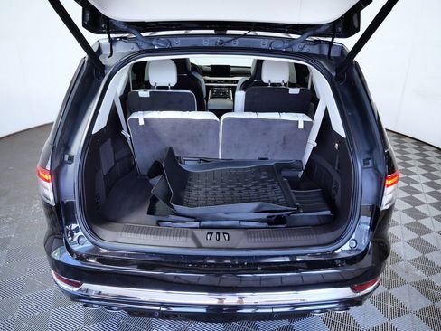 Certified 2023 Lincoln Aviator Black Label w/ Dynamic Handling Package AWD/4WD image 7