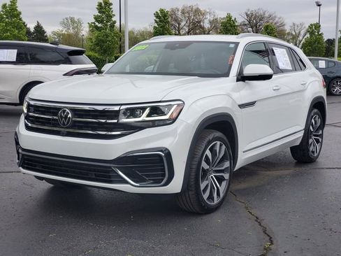 Used 2022 Volkswagen Atlas Cross Sport SEL Premium R-Line AWD/4WD image 2