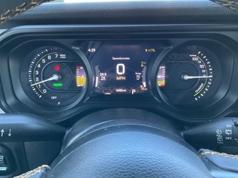 Used 2024 Jeep Wrangler Unlimited w/ Convenience Group image 12