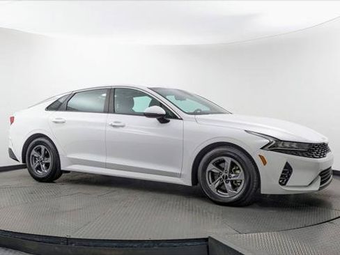 Used 2024 Kia K5 LXS FWD image 11