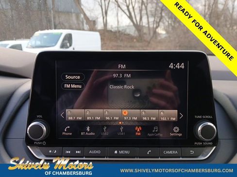 Used 2023 Nissan Rogue SV image 17