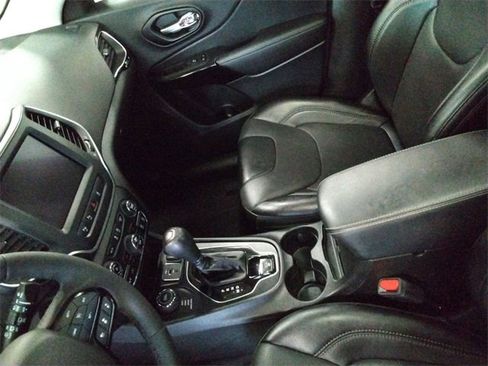 Used 2023 Jeep Cherokee Altitude Lux w/ Lux Elite Package image 24