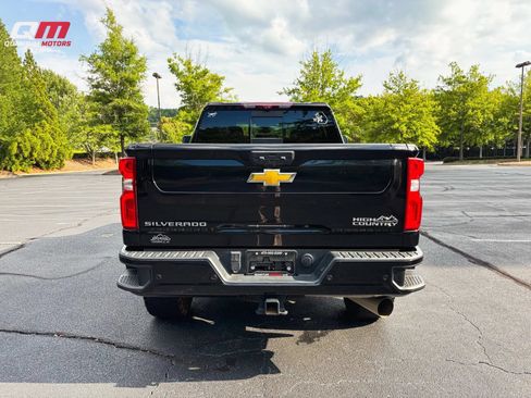 Used 2023 Chevrolet Silverado 2500 High Country w/ Z71 Off-Road Package AWD/4WD image 8