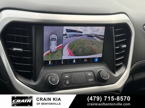 Used 2023 GMC Acadia SLT w/ Elevation Edition FWD image 16
