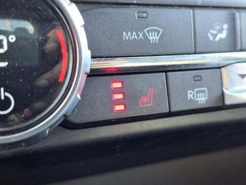 Certified 2021 Ford F150 XLT w/ Equipment Group 302A High image 30