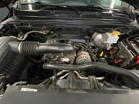 Used 2020 RAM 1500 Laramie AWD/4WD image 26