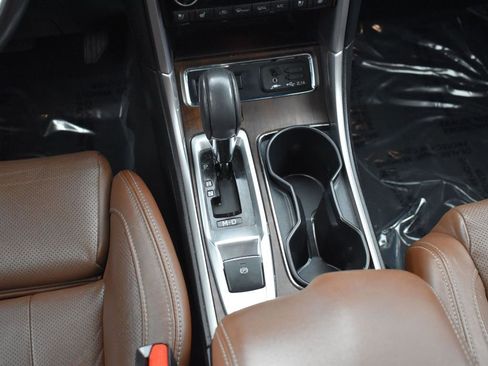 Used 2022 Subaru Ascent Touring w/ Popular Package #2A image 23