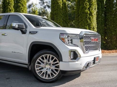 Used 2019 GMC Sierra 1500 Denali w/ Denali Ultimate Package AWD/4WD image 8