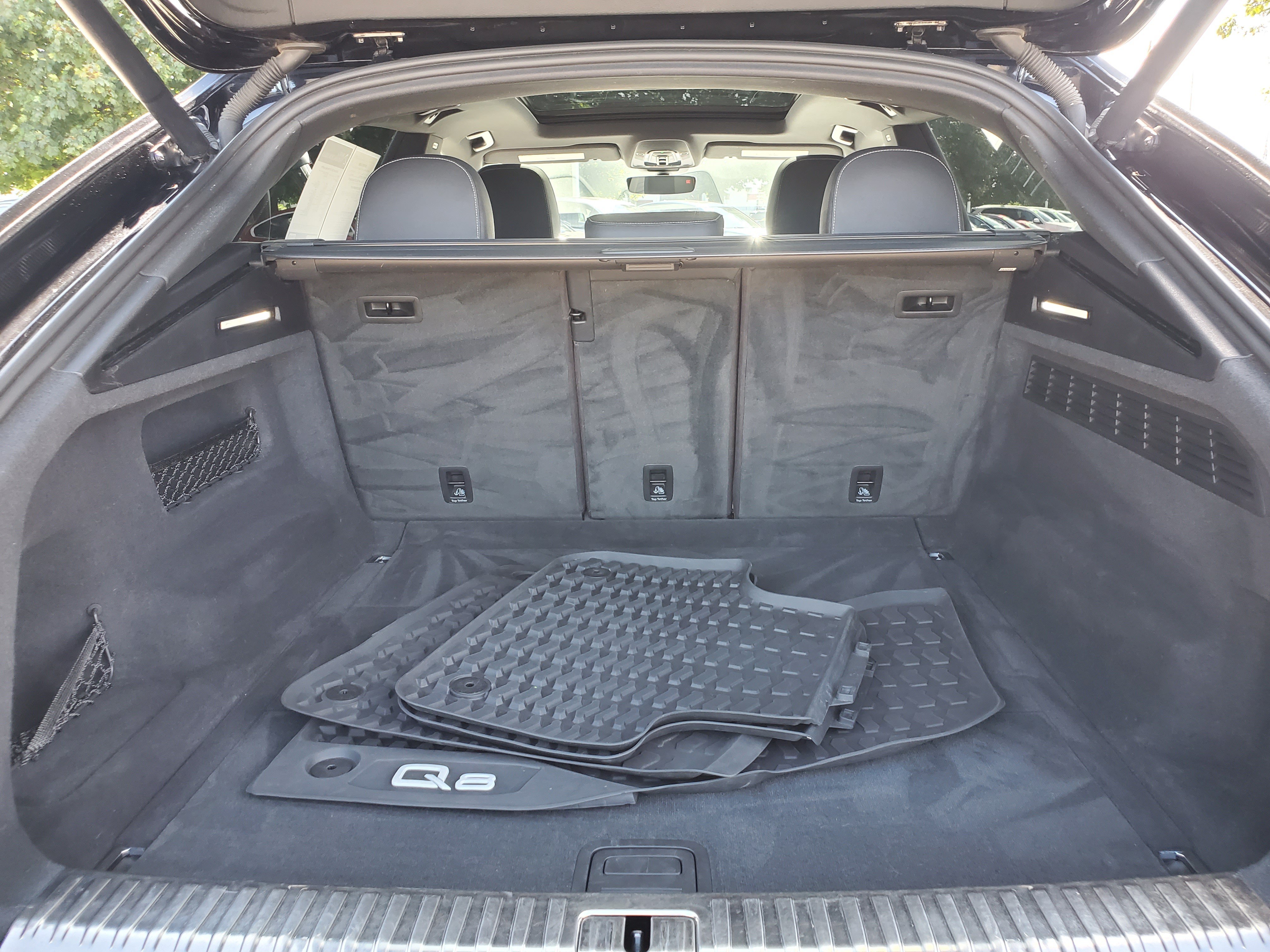 Used 2019 Audi Q8 Prestige w/ Towing Package AWD/4WD image 35