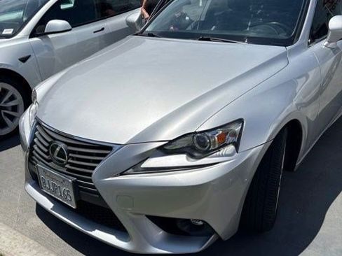 Used 2016 Lexus IS 200t RWD image 1
