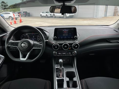 Used 2024 Nissan Sentra SR FWD image 9