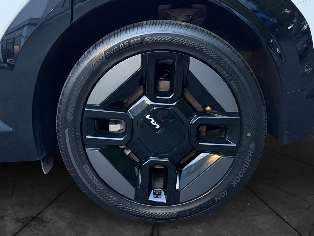 Certified 2024 Kia EV9 GT-Line AWD/4WD image 27