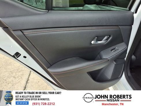 Used 2023 Nissan Sentra SR w/ Electronics Package FWD image 10