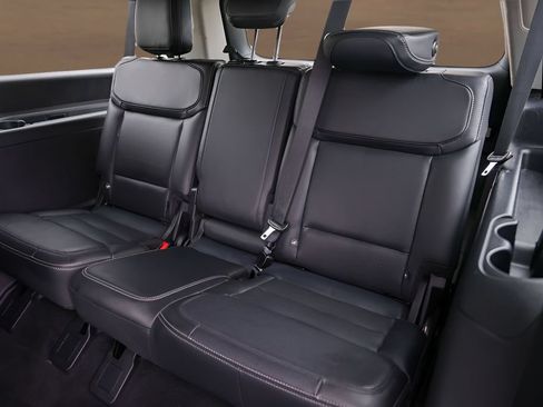 Used 2025 Ford Expedition Max Platinum AWD/4WD image 22