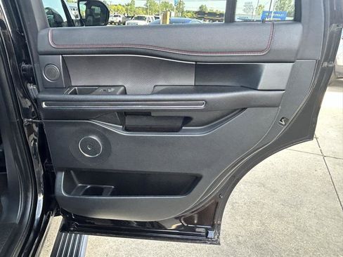 Used 2021 Ford Expedition Limited AWD/4WD image 16