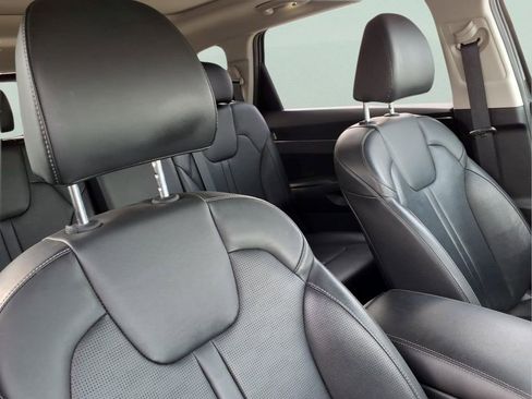 Used 2025 Kia Sorento S w/ Panoramic Sunroof Package image 17