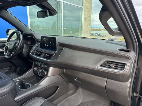 Used 2022 Chevrolet Suburban RST w/ Luxury Package image 14