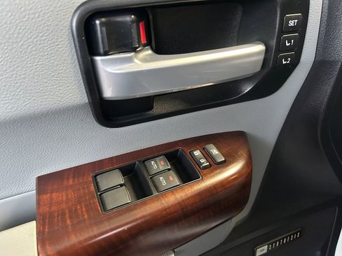 Used 2016 Toyota Sequoia Platinum image 24