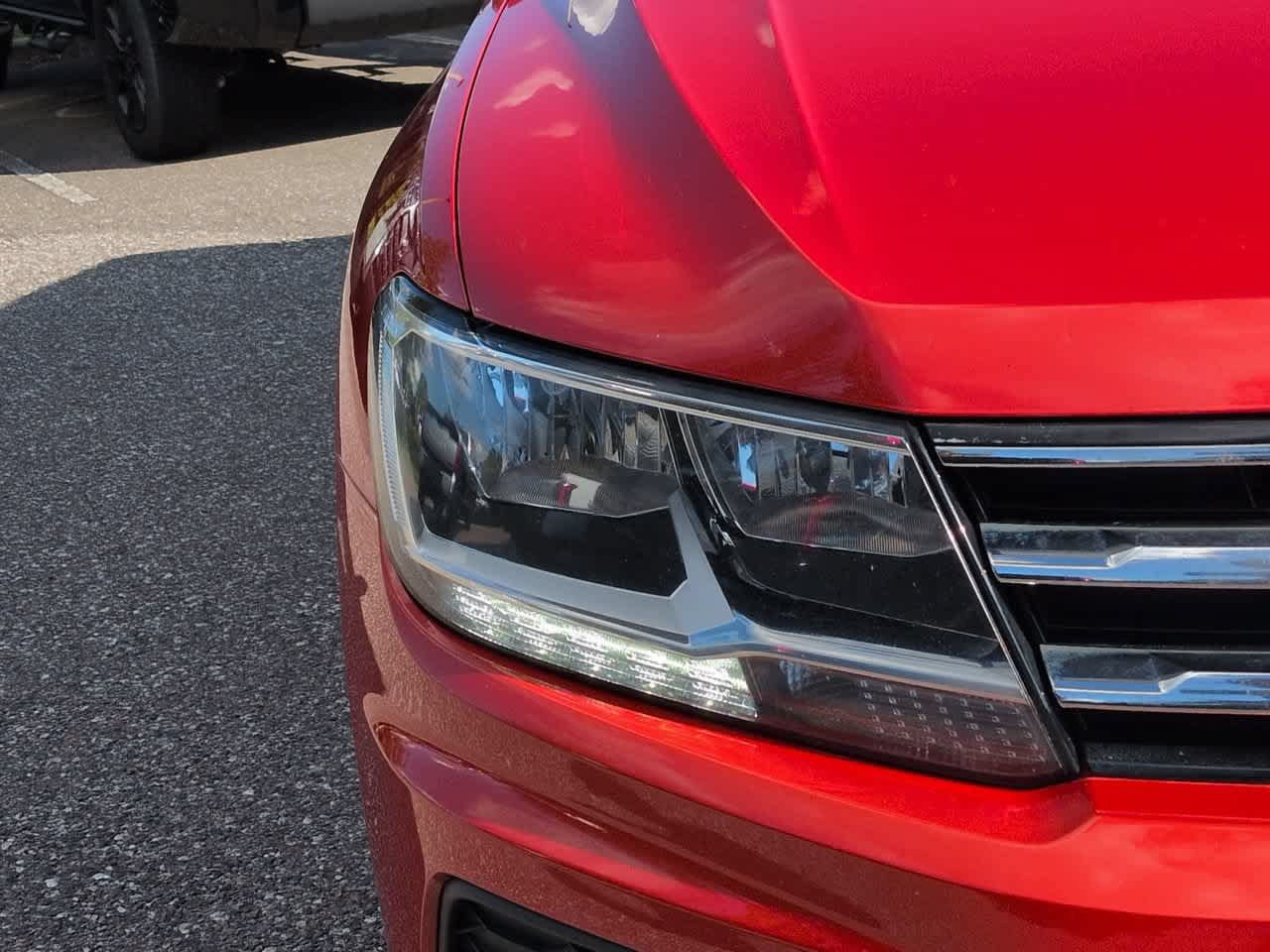 Used 2019 Volkswagen Tiguan S w/ Driver Assistance Package FWD image 10