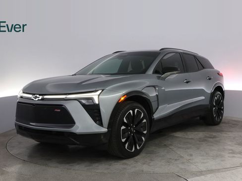 Used 2024 Chevrolet Blazer EV RS AWD/4WD image 2