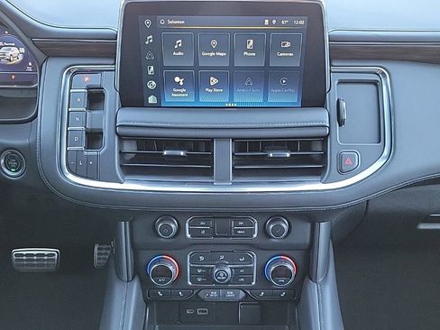 Used 2022 Chevrolet Suburban Z71 w/ Z71 Off-Road Package image 23