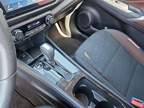 Used 2024 Nissan Kicks SR image 20