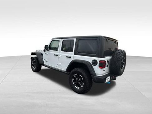 Used 2025 Jeep Wrangler Unlimited Rubicon 4xe w/ Convenience Group image 5