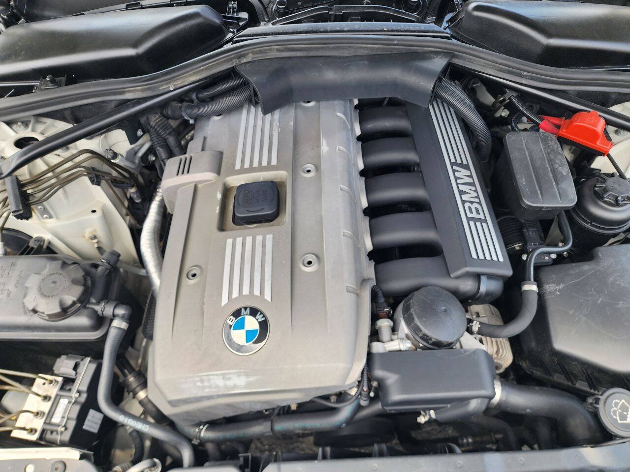 Used 2006 BMW 530xi Wagon AWD/4WD image 36