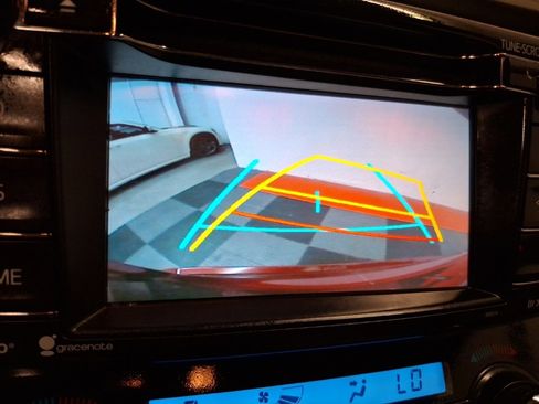 Used 2018 Toyota RAV4 XLE image 22