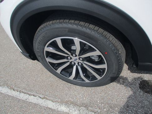 New 2026 Ford Explorer ST-Line AWD/4WD image 28