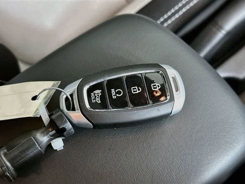 Used 2026 Hyundai Venue SEL FWD image 20
