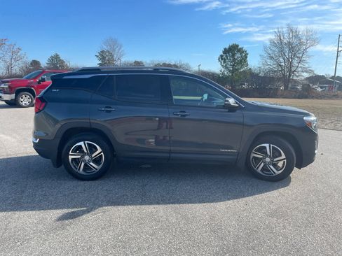 Used 2018 GMC Terrain SLT w/ Preferred Package image 10