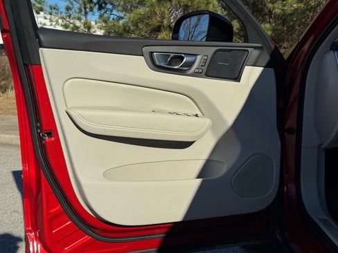 Used 2025 Volvo XC60 B5 Ultra w/ Protection Package Premier image 22