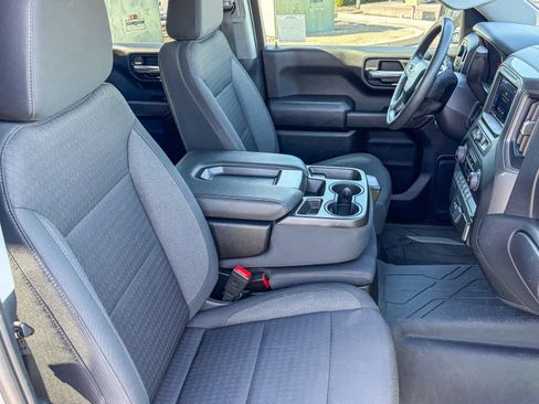 Used 2023 Chevrolet Silverado 1500 Custom image 15