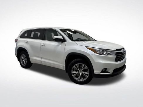 Used 2015 Toyota Highlander Plus image 37
