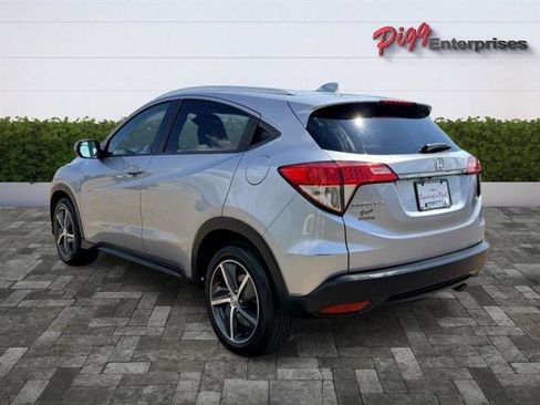 Used 2022 Honda HR-V EX image 2