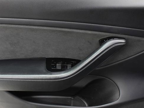 Used 2019 Tesla Model 3 Long Range image 15