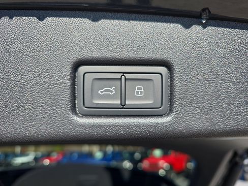 New 2025 Audi Q5 Premium Plus image 13