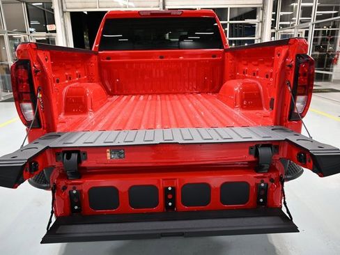 New 2026 GMC Sierra 1500 Elevation image 9