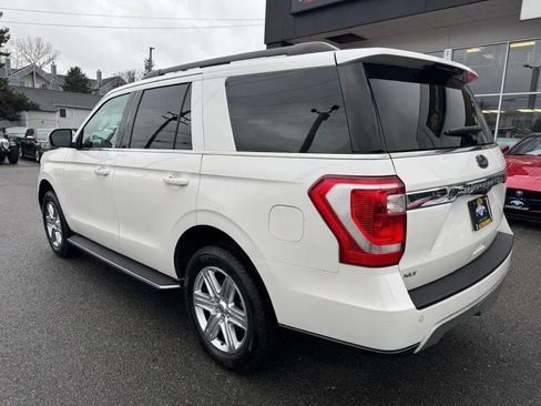 Used 2018 Ford Expedition XLT w/ Equipment Group 202A image 9