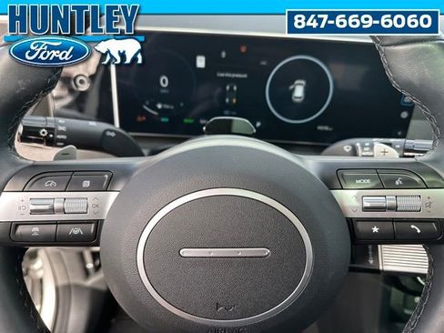 Used 2025 Hyundai Tucson Limited image 35